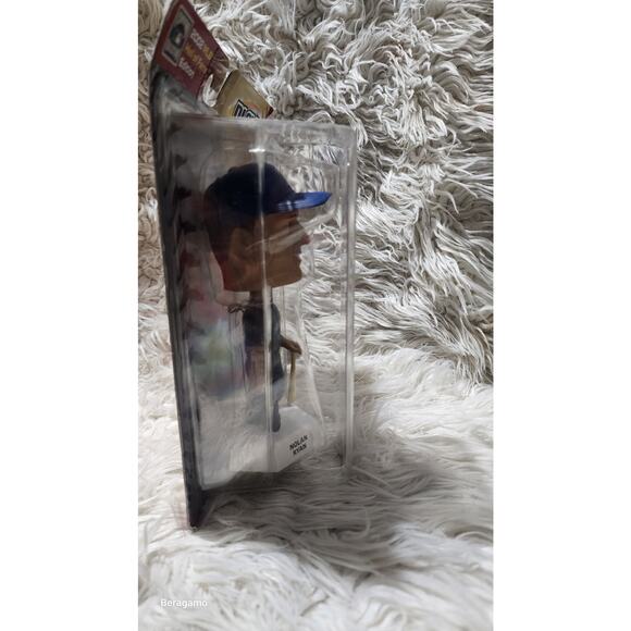 UPPER DECK PLAY MAKERS NOLAN RYAN BOBBLE HEAD BASEBALL, Texas Rangers.. - Picture 3 of 6